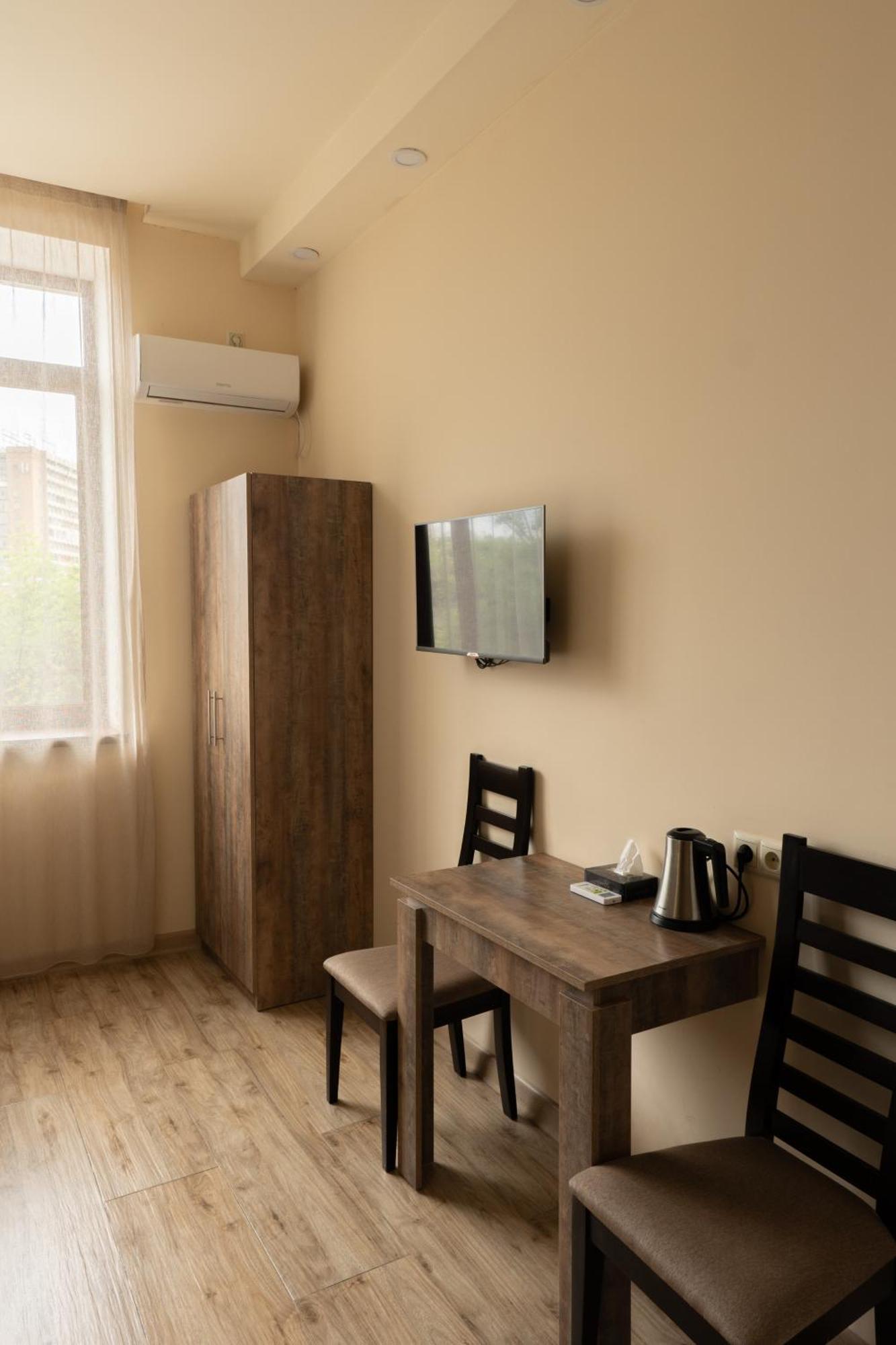 Glendale Boutique Hotel เยเรวาน ภายนอก รูปภาพ